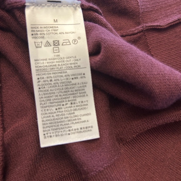 Banana Republic Forever Sweater, Size M, deep Burgandy - Picture 7 of 7